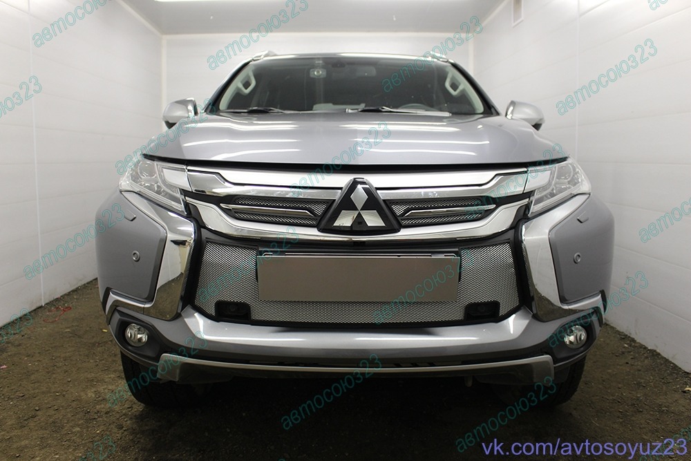 Zashchita_radiatora_Mitsubishi_Pajero_Sport_3_2016_2021_s_parktronikom_Standart (1)